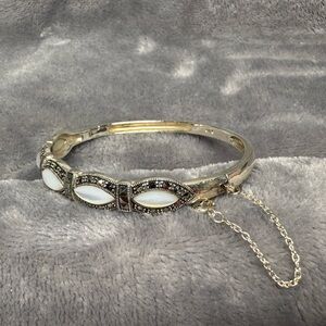 Elegant 925 Sterling Silver, Mother of Pearl and Marcasite Bracelet